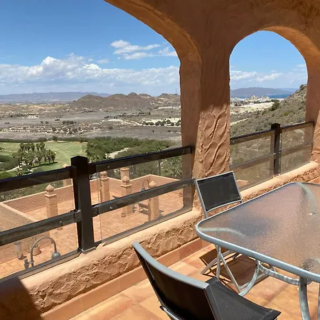 Apto Terraza De Golf موخاكار